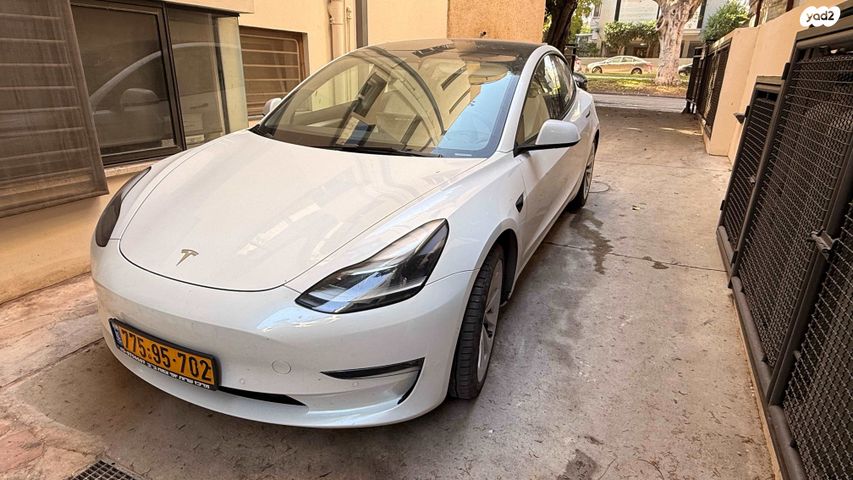 טסלה מודל 3