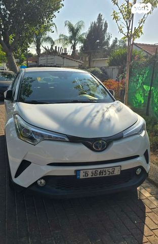 טויוטה C-HR