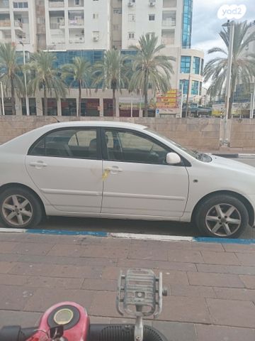 טויוטה קורולה