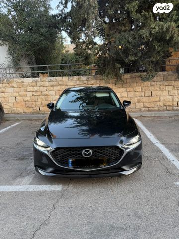 מודעת רכב מאזדה 3