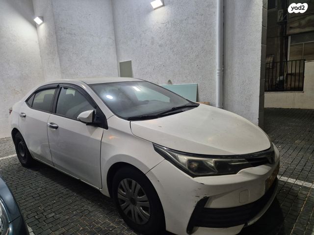 טויוטה קורולה