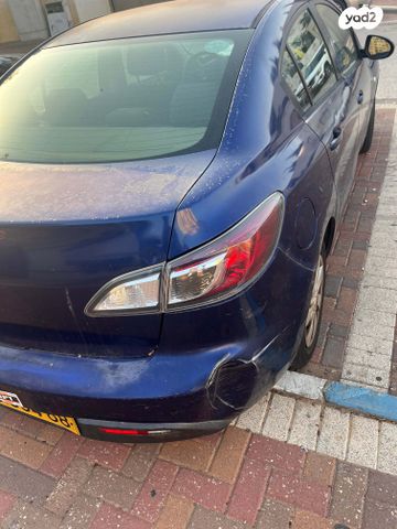 מודעת רכב מאזדה 3