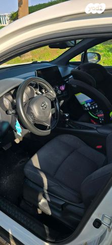 טויוטה C-HR