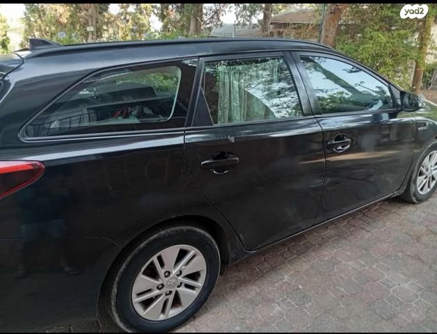 מודעת רכב טויוטה אוריס