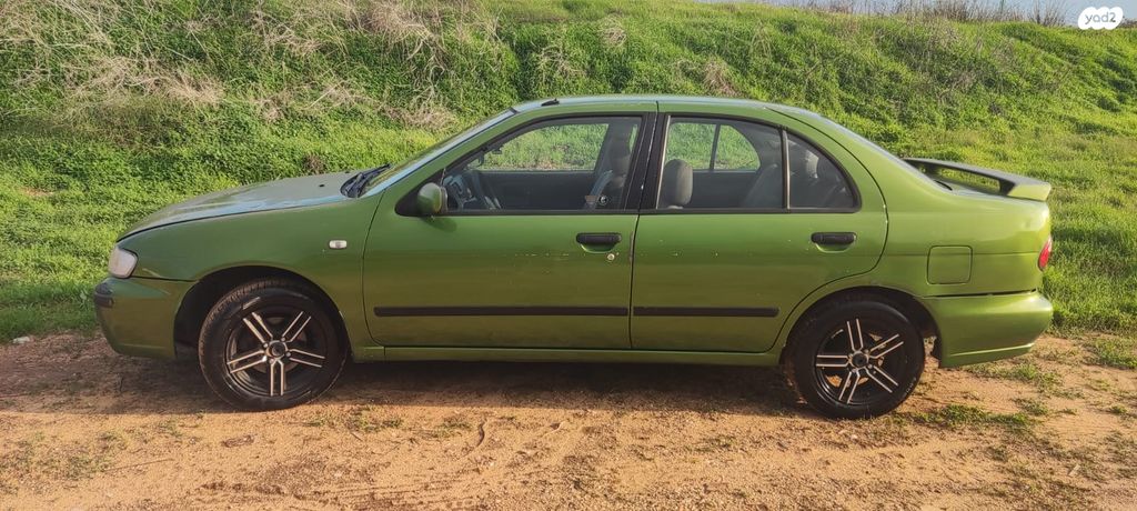 ניסאן אלמרה