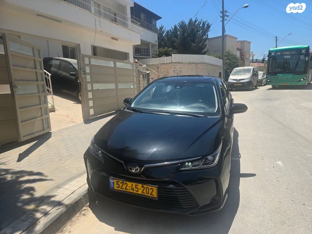 טויוטה קורולה