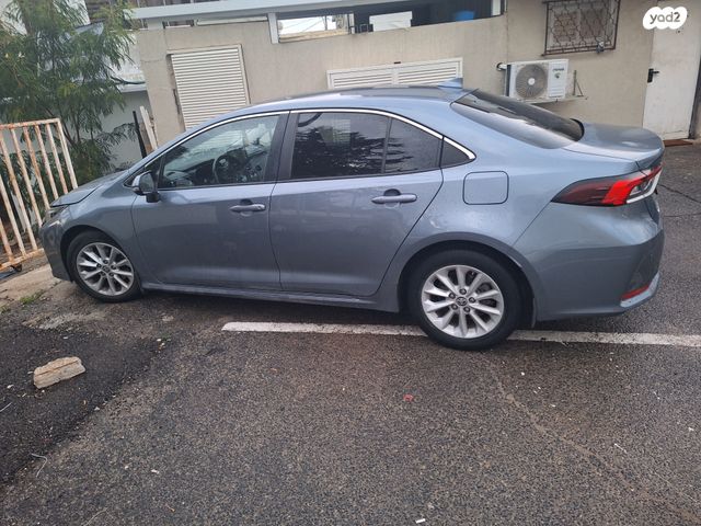 מודעת רכב טויוטה קורולה