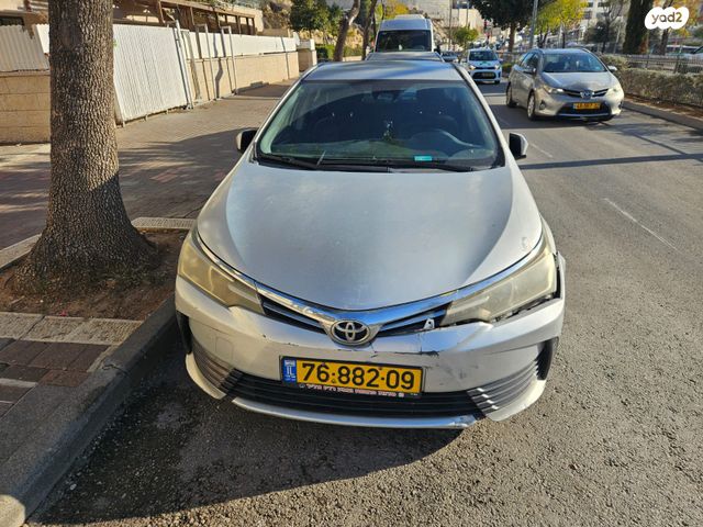 טויוטה קורולה