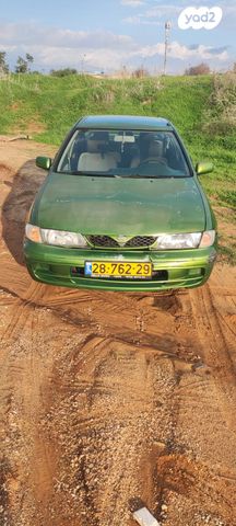 ניסאן אלמרה