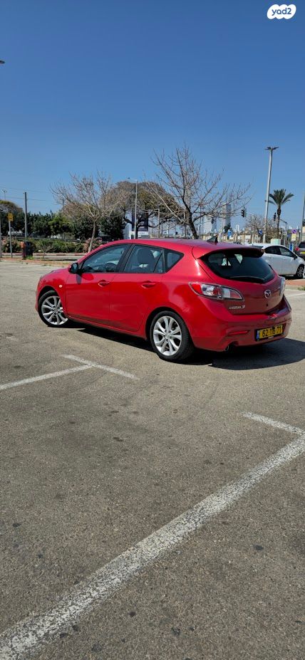 מודעת רכב מאזדה 3