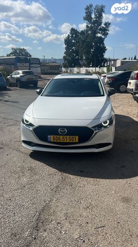מאזדה 3