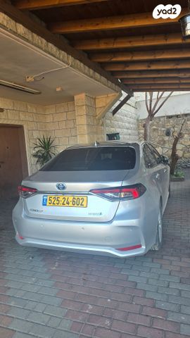 טויוטה קורולה