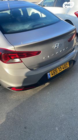 יונדאי אלנטרה