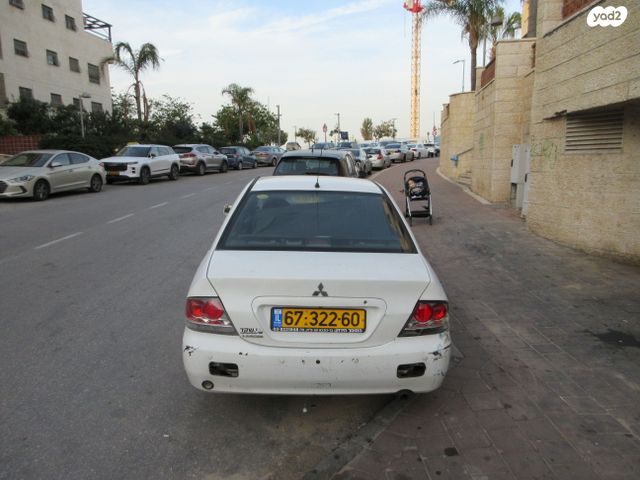 מיצובישי לנסר