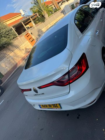 רנו מגאן