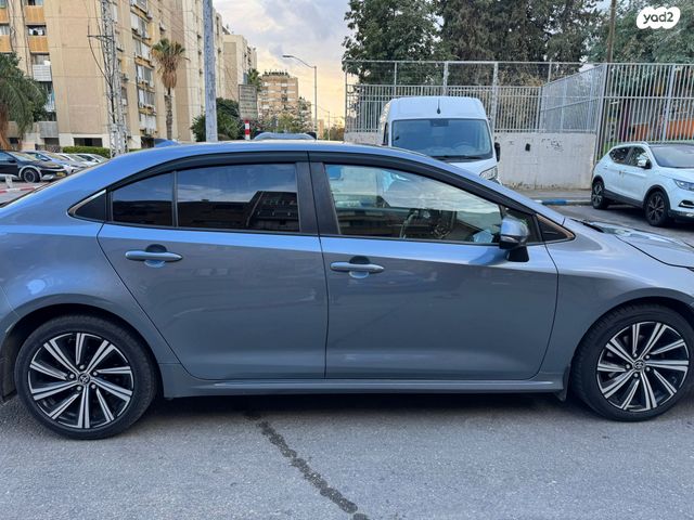 טויוטה קורולה