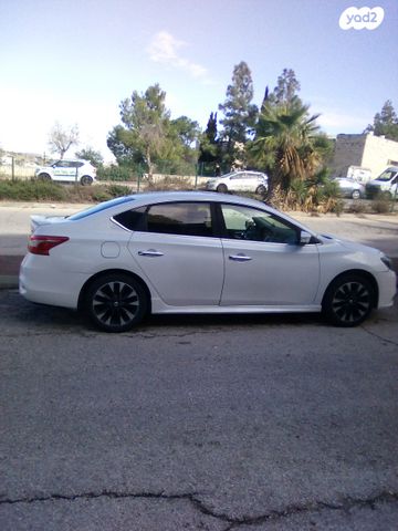 ניסאן סנטרה