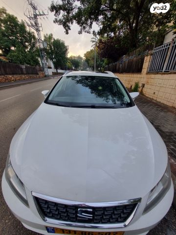 מודעת רכב סיאט לאון