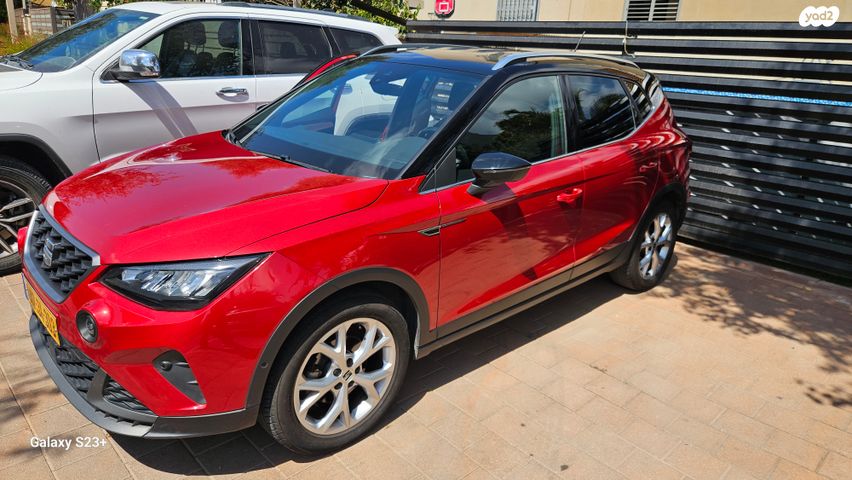 מודעת רכב סיאט ארונה