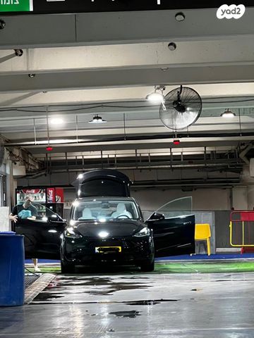 מודעת רכב טסלה מודל Y