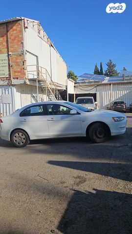 מיצובישי לנסר