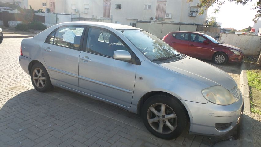 מודעת רכב טויוטה קורולה