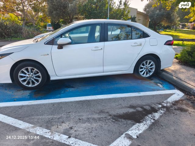 מודעת רכב טויוטה קורולה