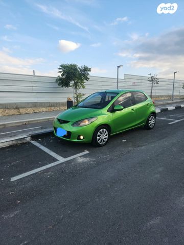 מודעת רכב מאזדה 2