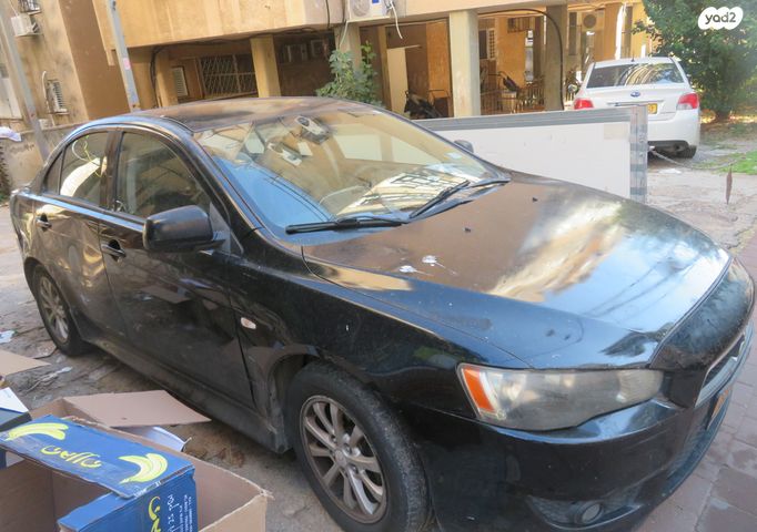 מודעת רכב מיצובישי לנסר