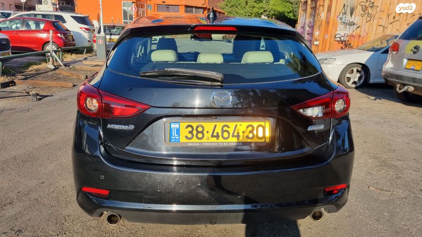 מאזדה 3