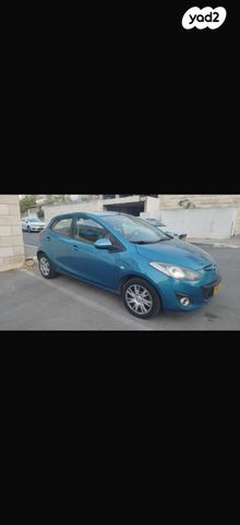 מודעת רכב מאזדה 2