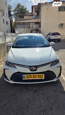 טויוטה קורולה