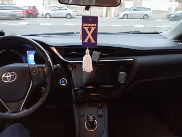 טויוטה אוריס