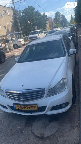 מודעת רכב מרצדס-בנץ C-class