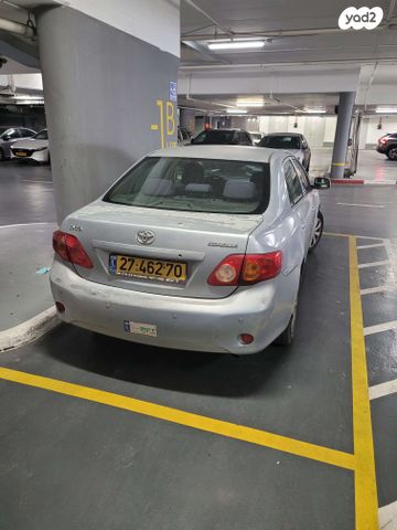 טויוטה קורולה