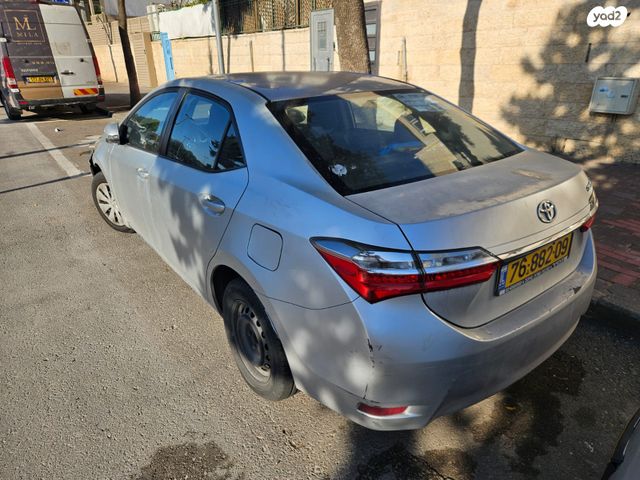 טויוטה קורולה