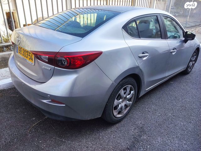 מאזדה 3