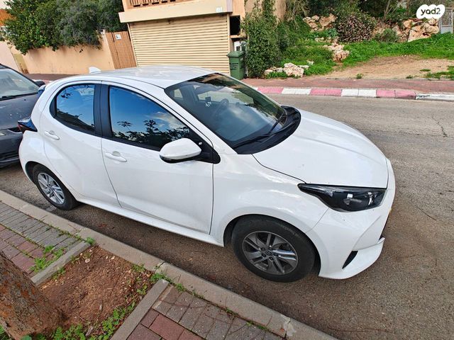 מודעת רכב טויוטה יאריס
