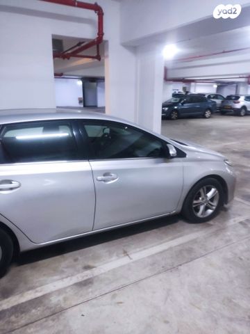 טויוטה אוריס