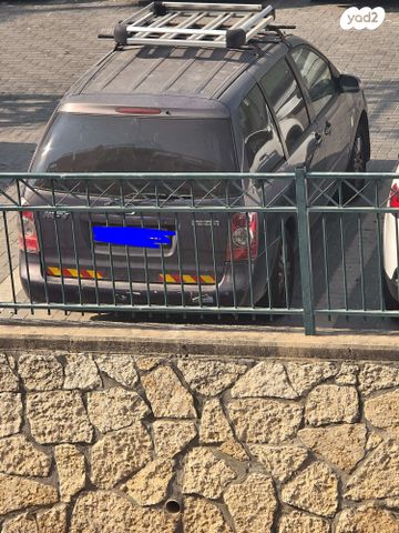 מודעת רכב מאזדה MPV