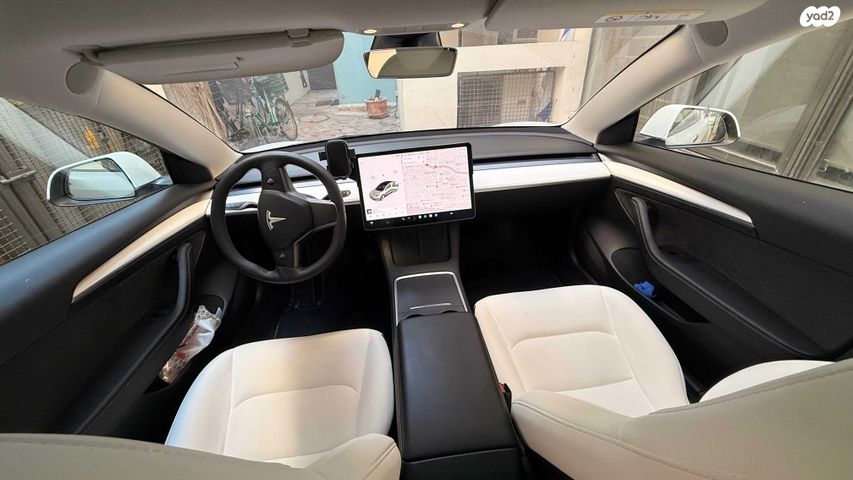 מודעת רכב טסלה מודל 3