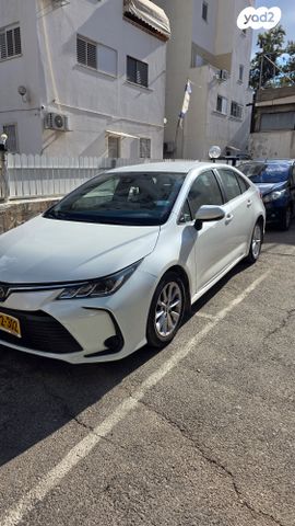 טויוטה קורולה