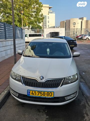 סקודה ראפיד