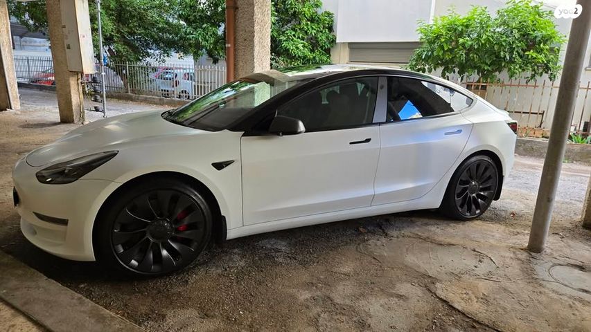 טסלה מודל 3