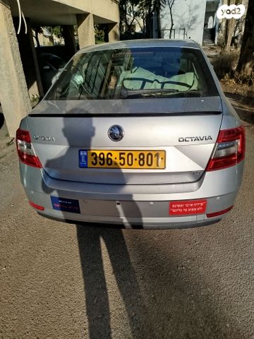סקודה אוקטביה