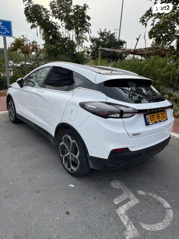 מודעת רכב ג׳ילי Geometry C