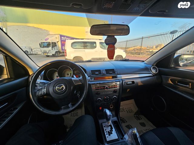 מאזדה 3