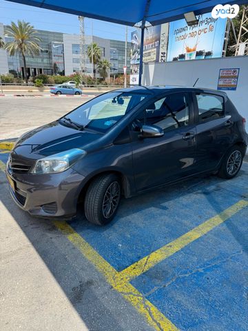 טויוטה יאריס