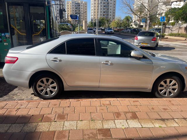 מודעת רכב טויוטה קאמרי