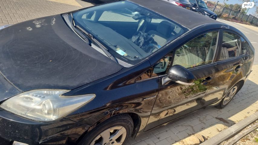 טויוטה פריוס